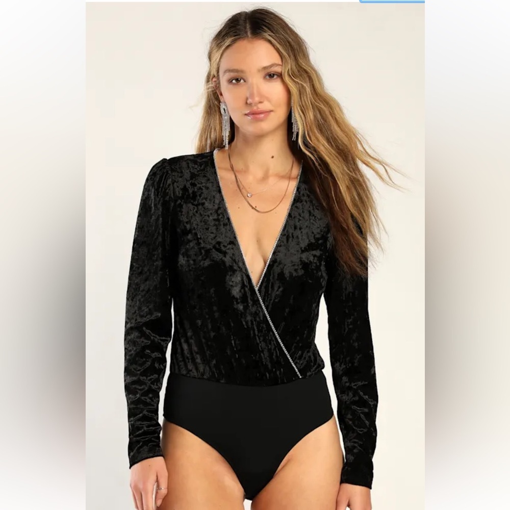 Lulus Don't Give a Glam Black Velvet Rhinestone Surplice Bodysuit Medium NEW